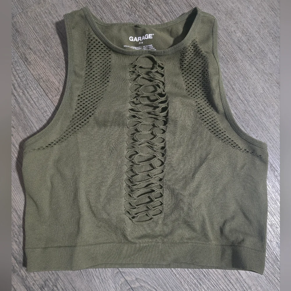 Mesh Tank - Picture 1 of 2
